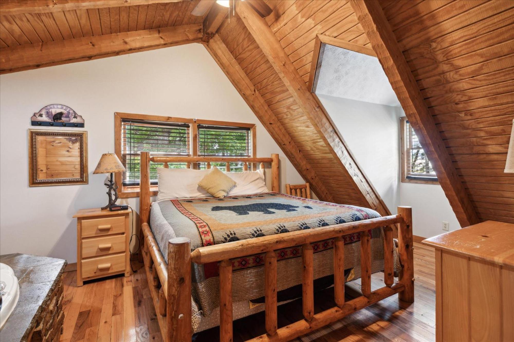 A Charming Cabin, Pool, Firepit, Hot Tub-Jacuzzi Gatlinburg Kültér fotó