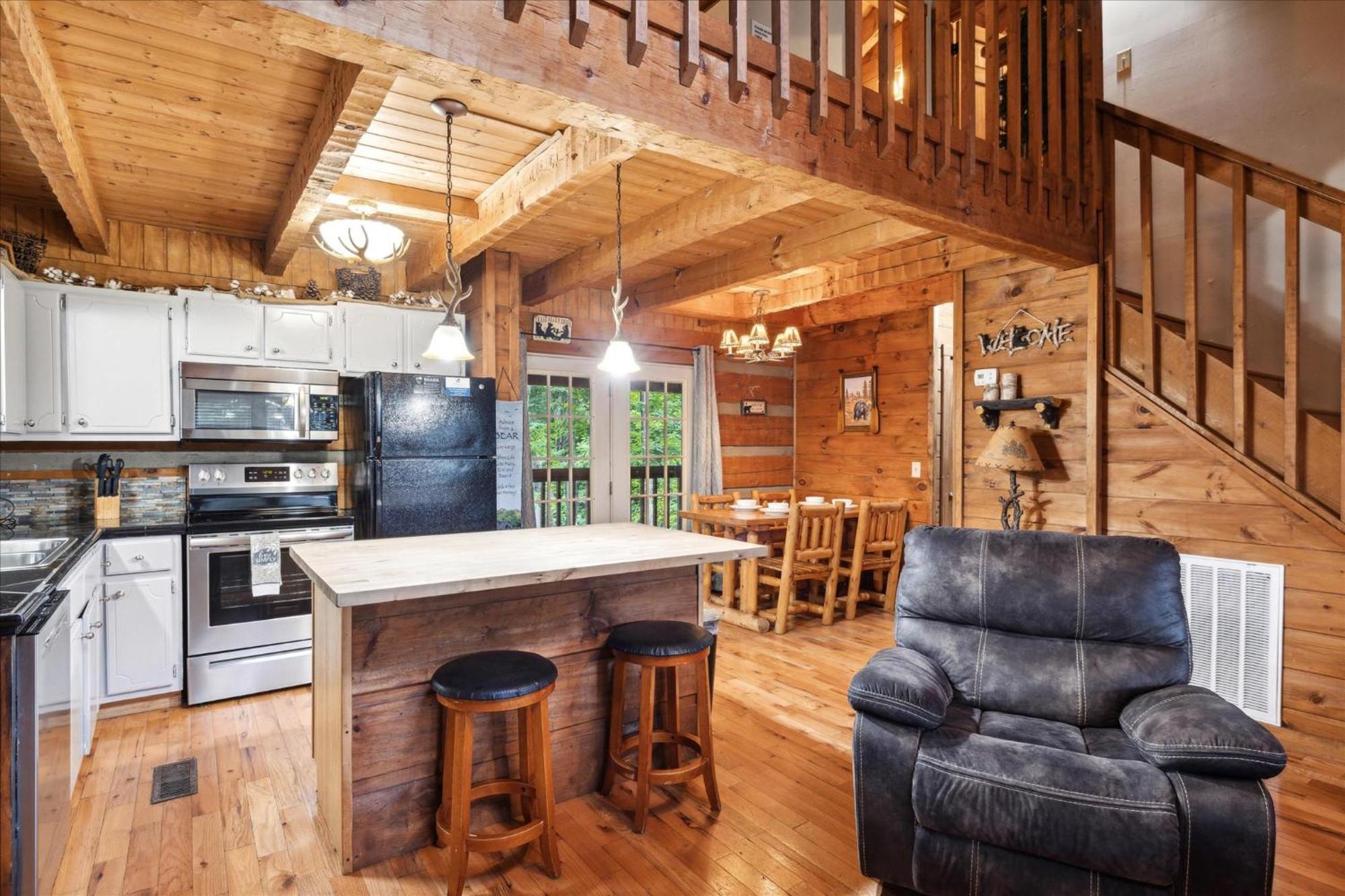 A Charming Cabin, Pool, Firepit, Hot Tub-Jacuzzi Gatlinburg Kültér fotó